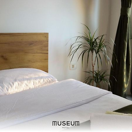 Museum Hotel Pristina Kültér fotó