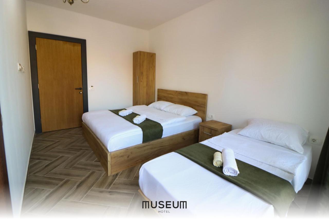Museum Hotel Pristina Kültér fotó