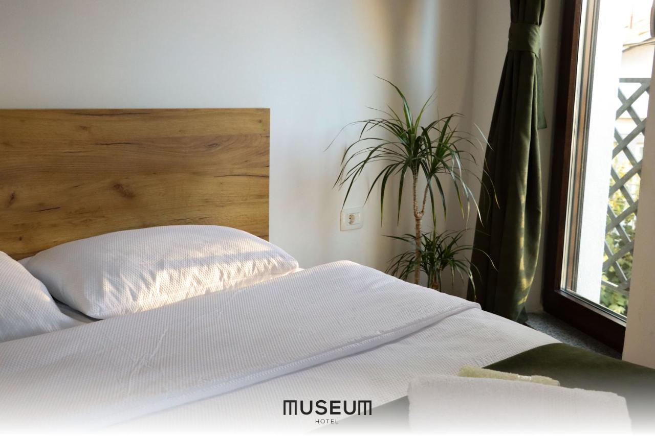 Museum Hotel Pristina Kültér fotó