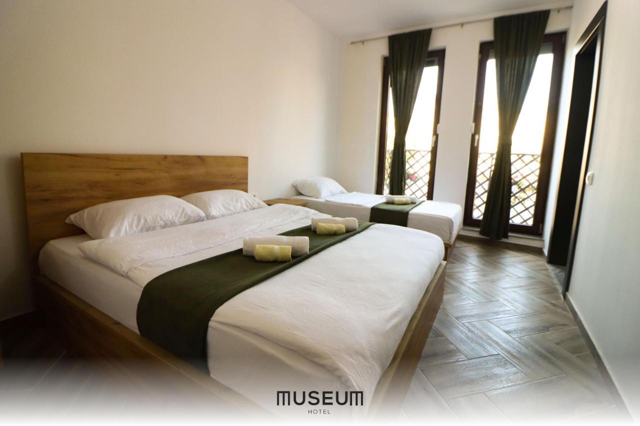 Museum Hotel Pristina Kültér fotó