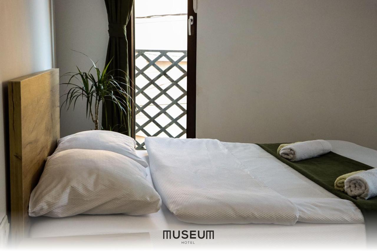 Museum Hotel Pristina Kültér fotó