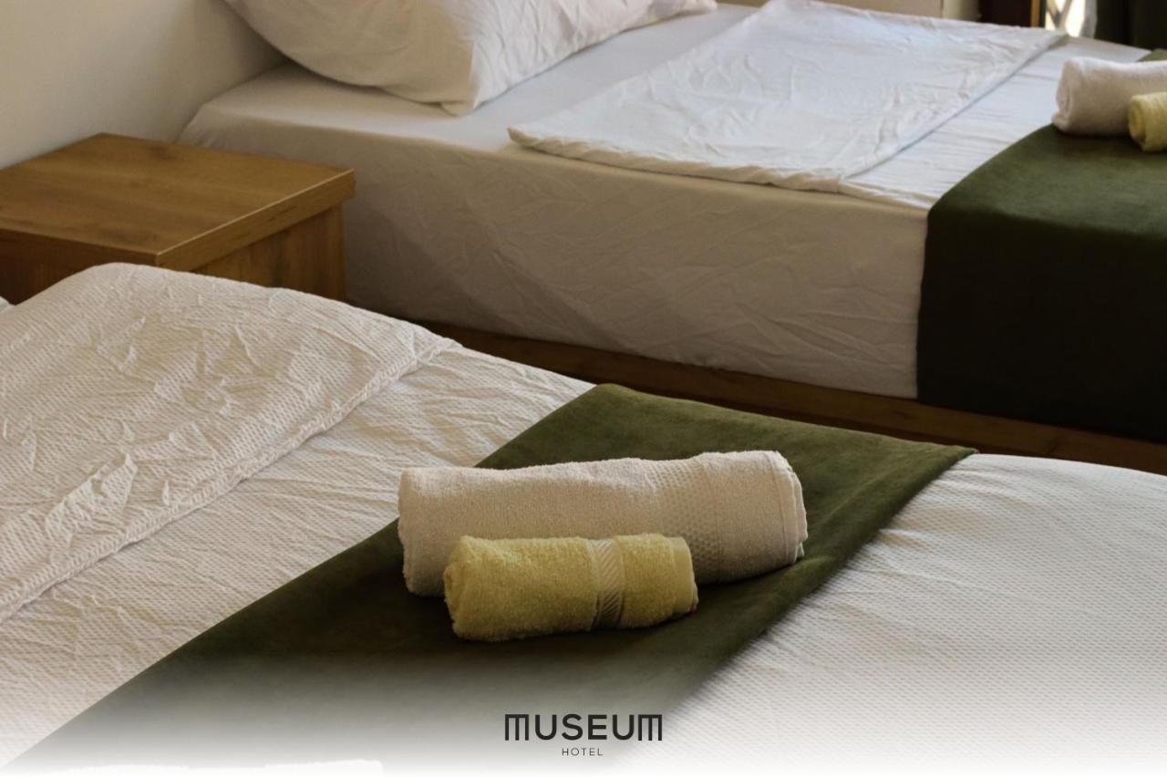 Museum Hotel Pristina Kültér fotó