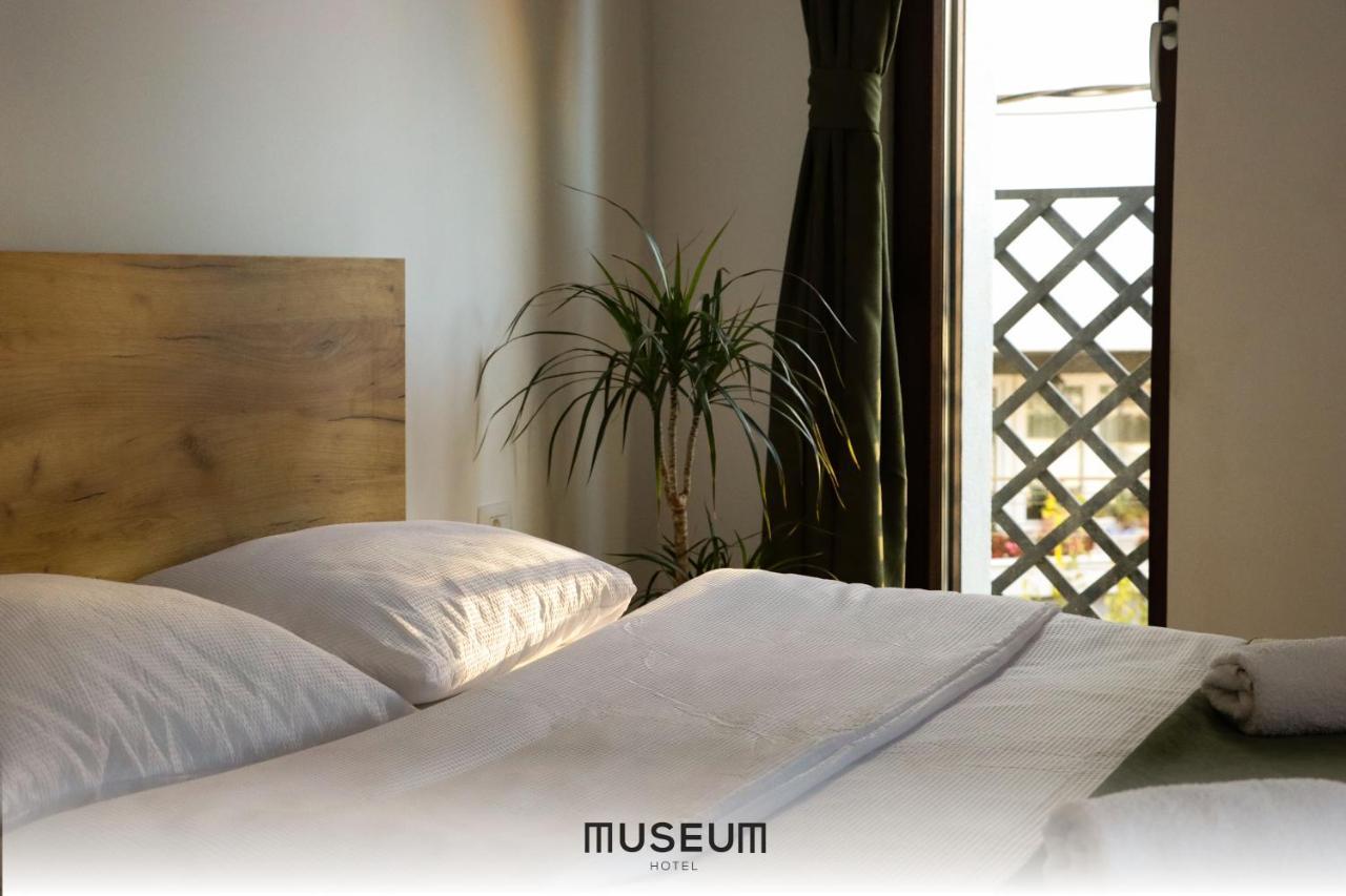 Museum Hotel Pristina Kültér fotó