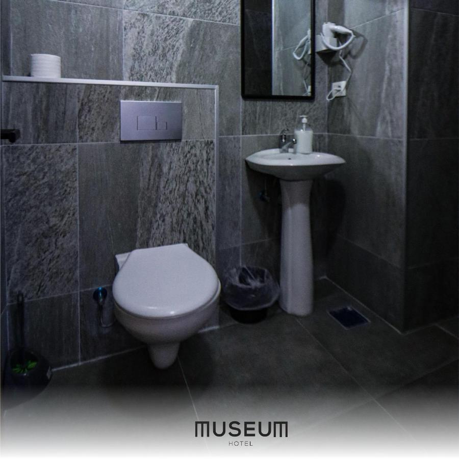 Museum Hotel Pristina Kültér fotó