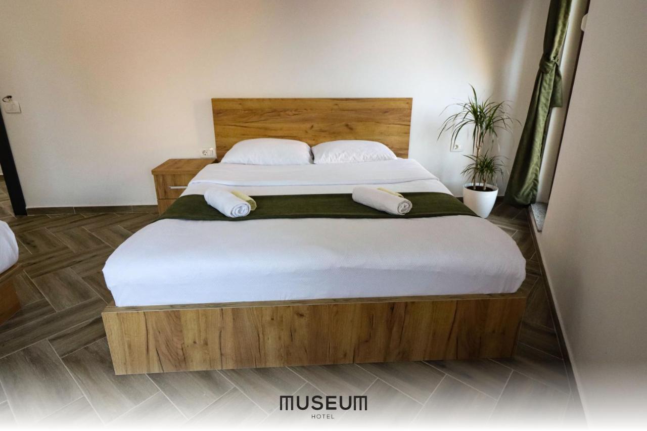 Museum Hotel Pristina Kültér fotó