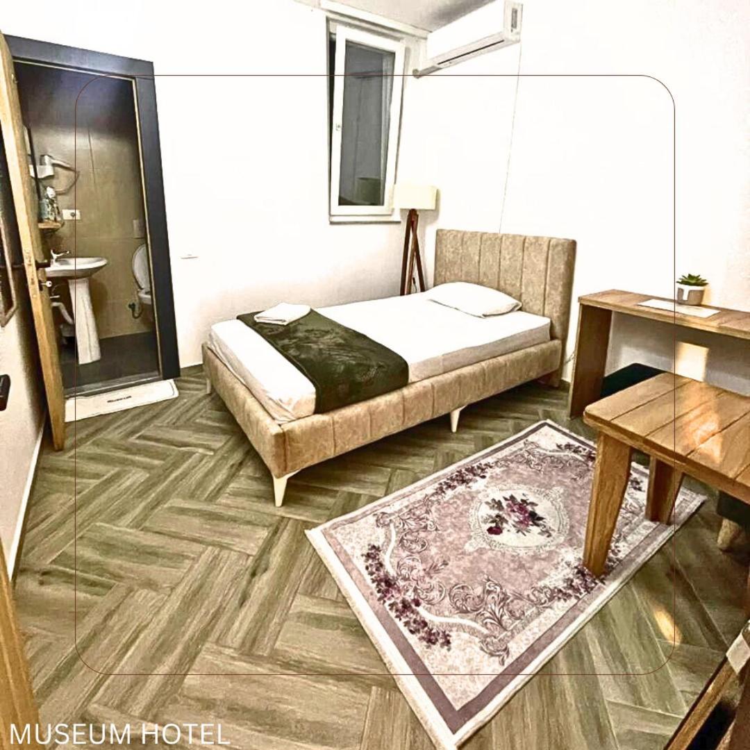 Museum Hotel Pristina Szoba fotó